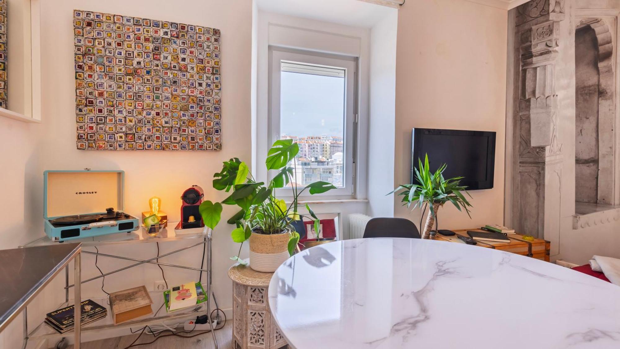 Sunny Design Apt In Praca Das Flores By Lovelystay Lisbon Exterior photo